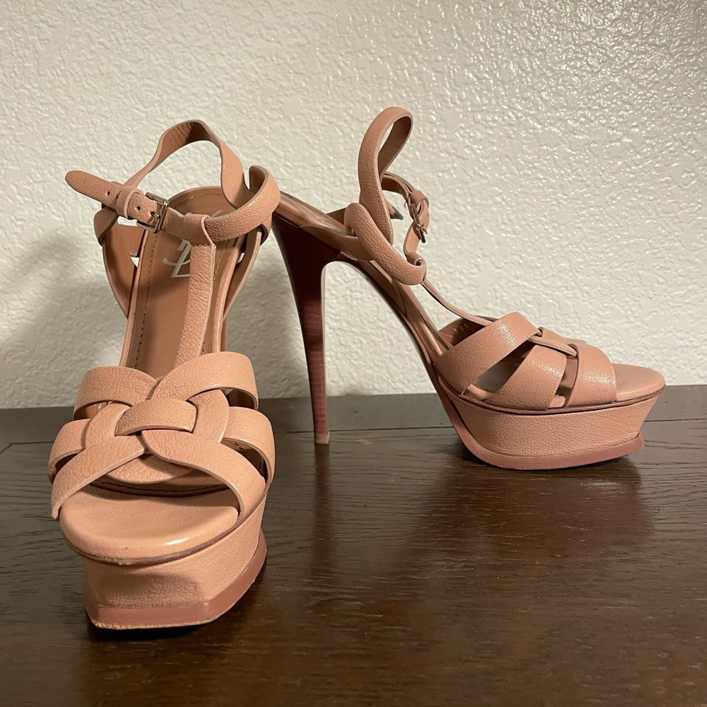 YVES SAINT LAURENT DISCOVERY PLATFORM HEELS